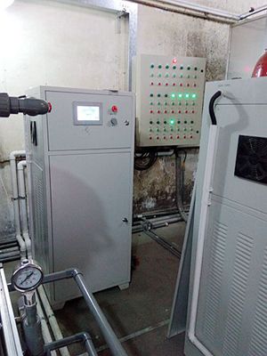 長沙湘麓環?？萍加邢薰?長沙湘麓臭氧機,長沙食品廠臭氧消毒機,長沙臭氧發生器,污水處理臭氧設備